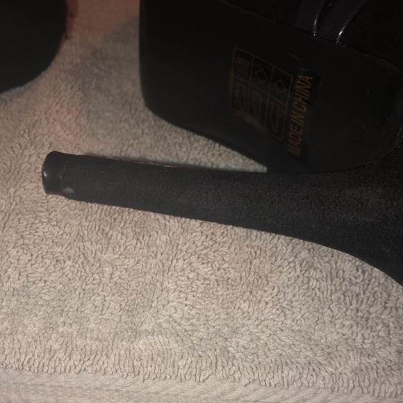 Sexy Black Heels Size 8 - Picture 6 of 6